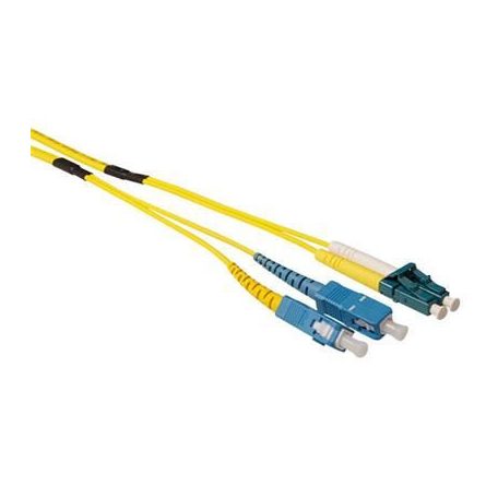 ACT Singlemode 9/125 OS2 duplex ruggedized fiber cable with LC en SC connectors 10m Yellow